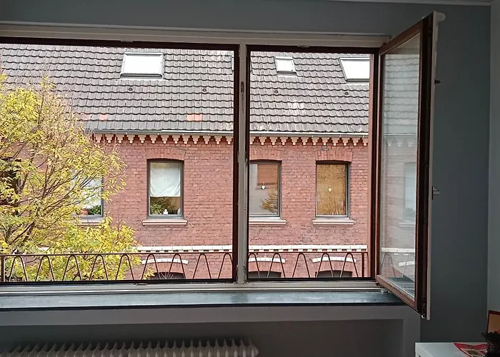 Casa de hóspedes Nastaran Nest